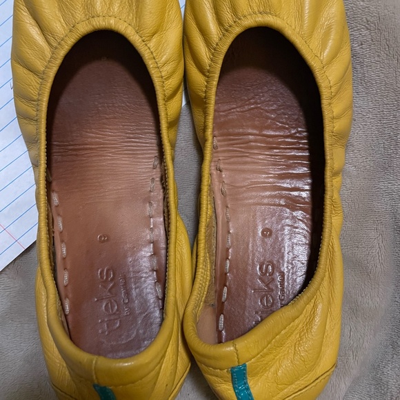 Tieks Mustard Yellow Size 9 - Picture 2 of 9